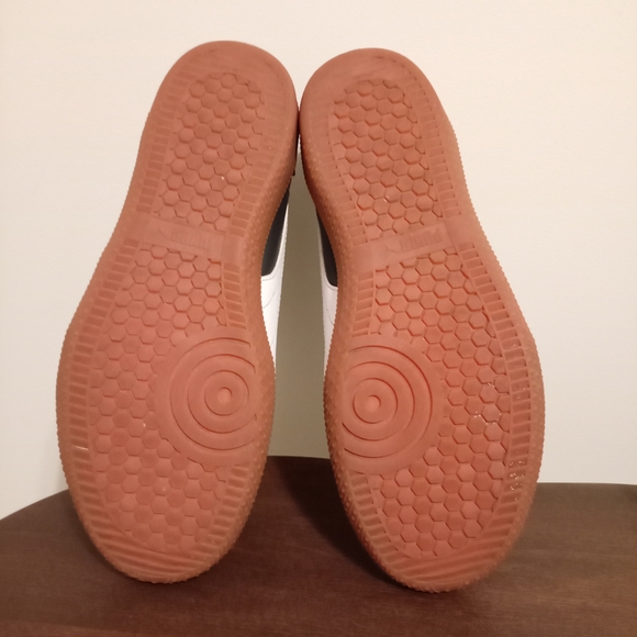 Puma Men's Gray and White Sneakers - Picture 7 of 12